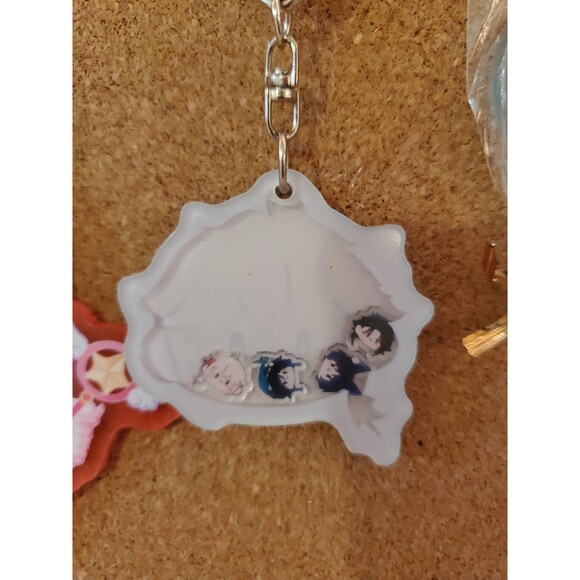 Genshin Impact Kazuha Shaker Keychain - Picture 2 of 2
